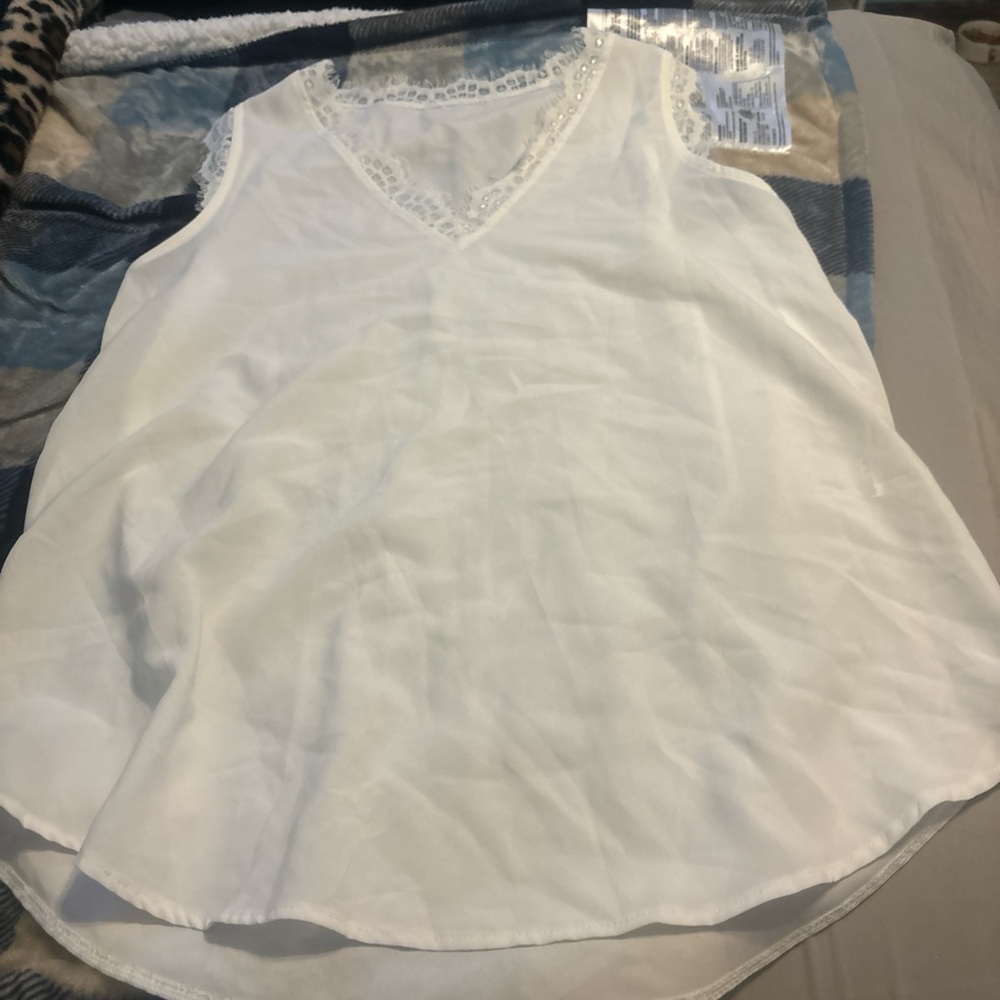 Elegant White Lace Trim Women's Top